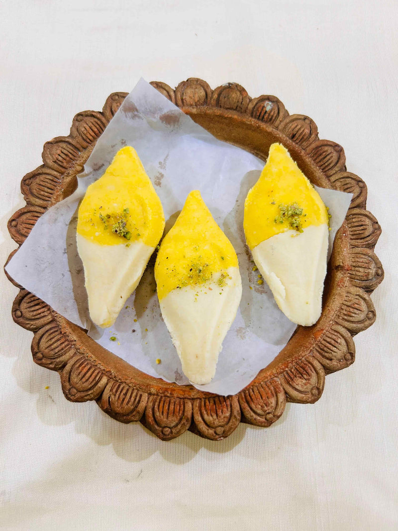 Two-in-one Sandesh