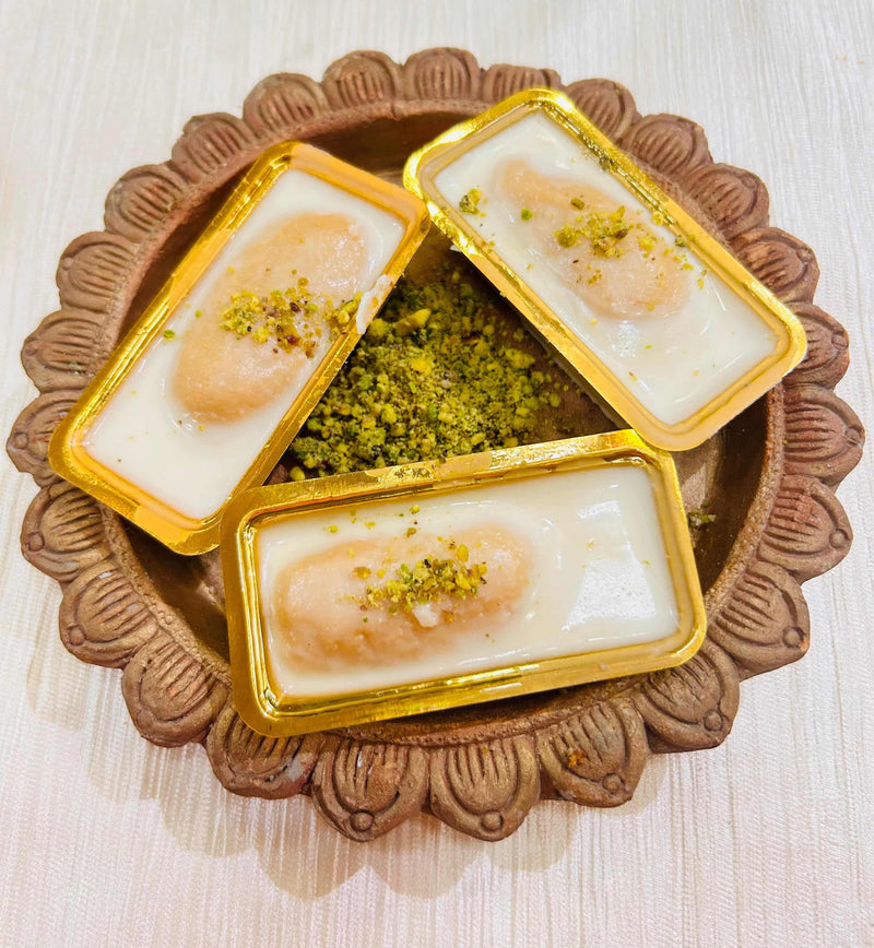 Gur Malai Chom Chom